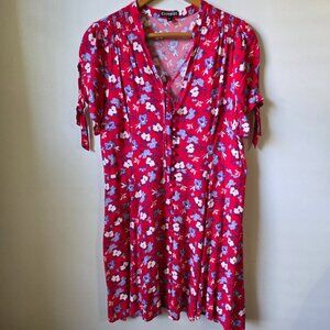 EUC EXPRESS RED FLORAL  V NECK BUTTONED SHORT DRESS SIZE LARGE